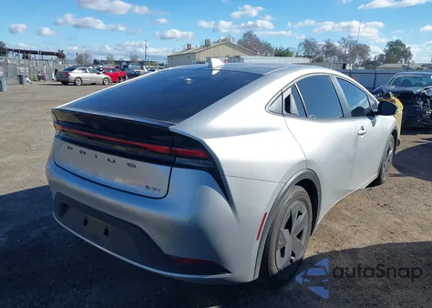 2025 Toyota Prius Le z USA, uszkodzony, nr VIN JTDACAAU5S3062501
